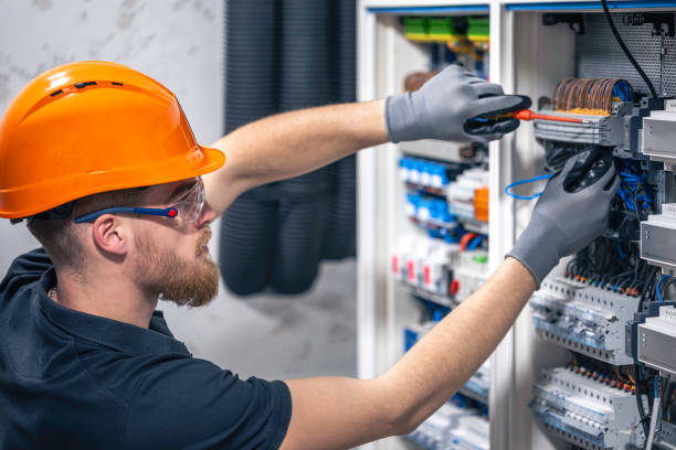 Best Circuit Breaker Repair  in Carleton, MI